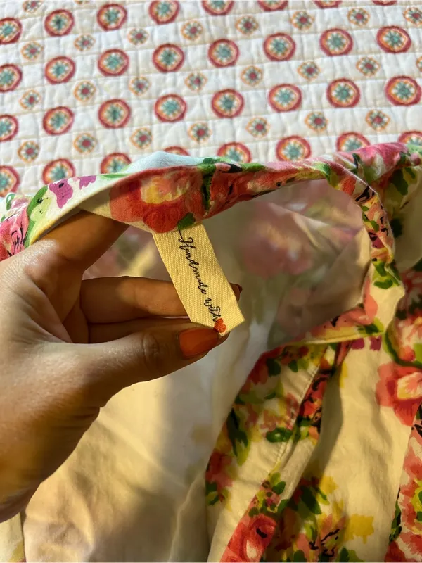 Handmade Floral Cotton Robe size small/medium - Image 5