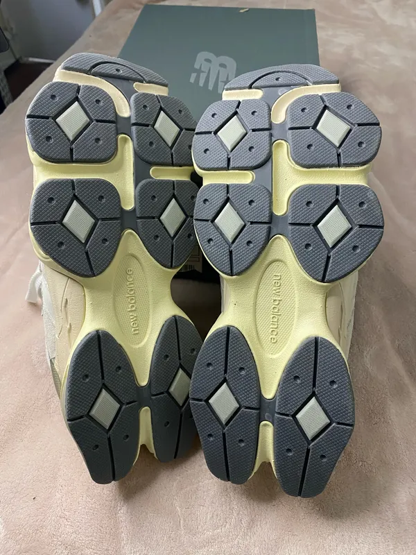 New Balance 9060 Sneakers Women’s shoes size 6.5 - Image 8