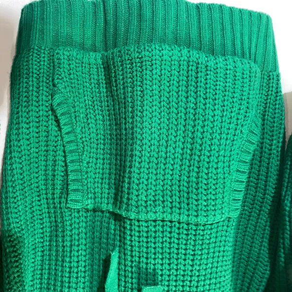 Green Sweatshirt Women’s Medium - Image 3