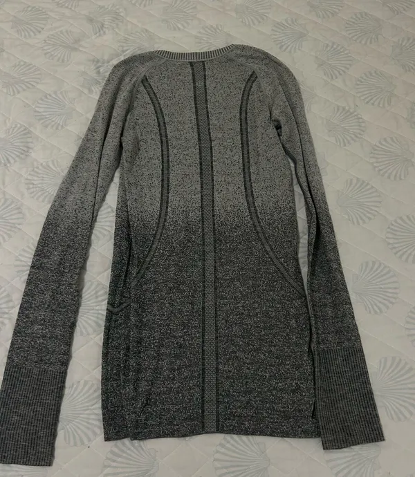 Lululemon Long Swiftly Sleeve - Image 2