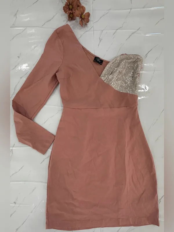 One-Shoulder Dusty Rose Mini Dress with Silver Sequin Bodice - Image 2