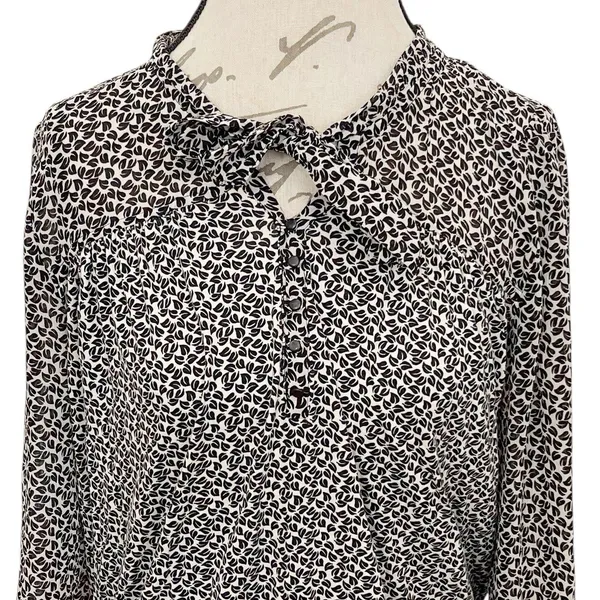 Loft Womens Blouse Sz Small Button Tied Front Pleated Boho Neutral Bohemian - Image 5