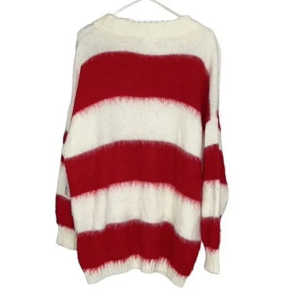 BP Red & White Stripe Oversized
Sweater(Size Medium) - Image 5