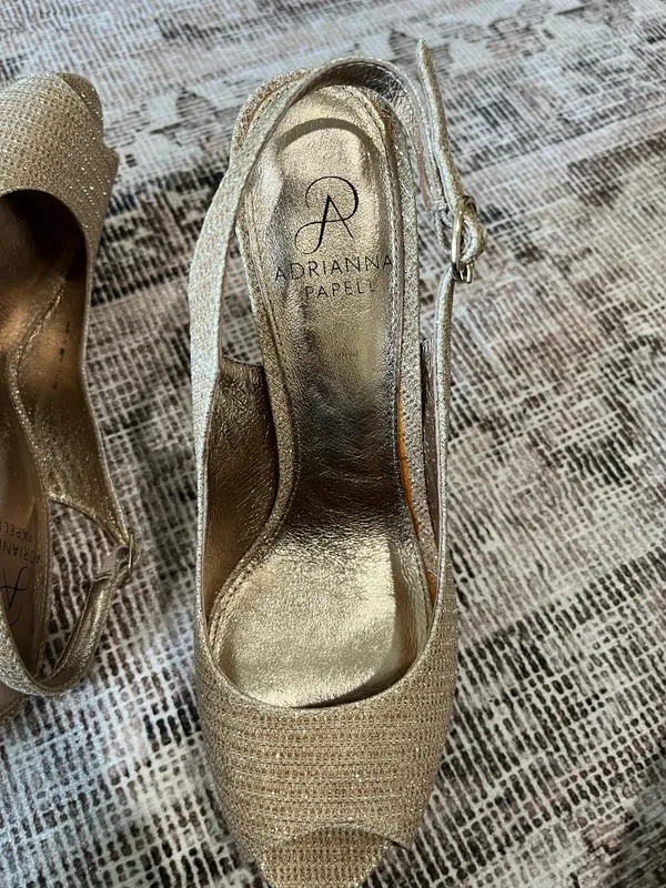 Adrianna Papell Gold Sparkle Slingback Heels - Image 3
