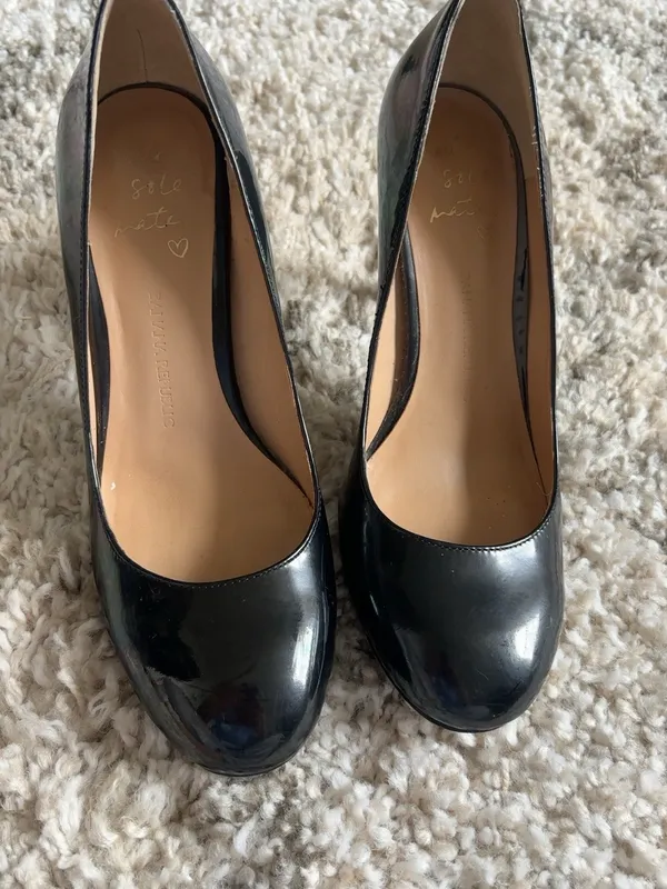 Banana Republic Iridescent Patent Leather Pumps Size 7 - Image 3