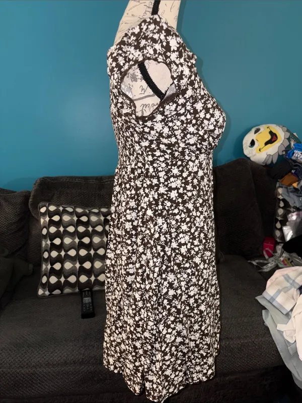 🎉4 for $20 NWT No Boundaries Fit and Flare Dress with Puff Sleeves, XS - Image 6