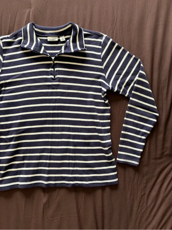 Vintage L.L. Bean Navy & White Striped V‑Neck Pullover Blue - Image 2