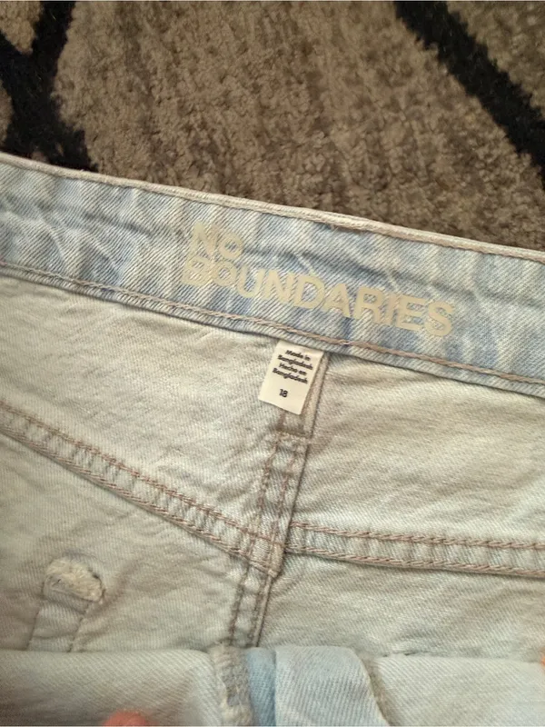 No Boundaries Light Blue Distressed Jean Shorts - Image 7