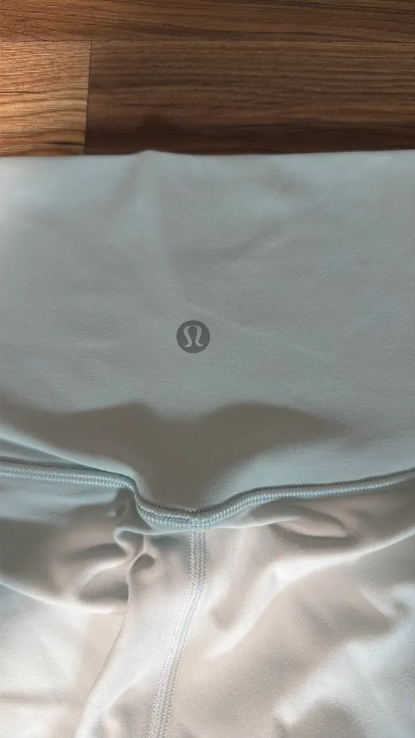 Light Blue Lululemon Leggings size 6 - Image 4