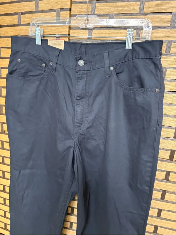 Levi’s black high waisted mom jeans size 33 - Image 3