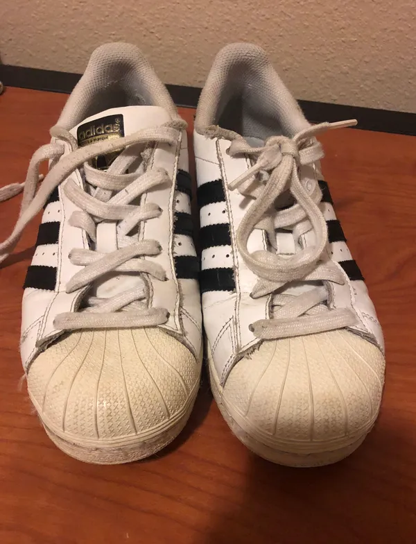 Adidas Superstar Classic Sneakers - Image 2