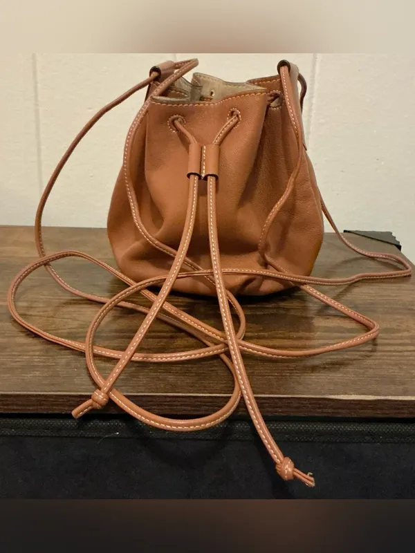 A Rare Banana Republic Pietra Made In Italy Crossbody Bucket Bag Leather Handbag - Image 6