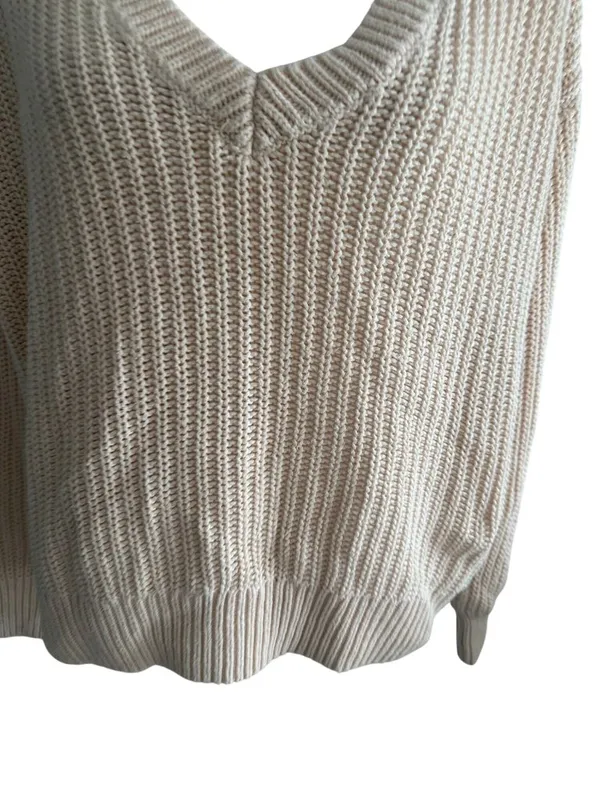 VS PINK Cream Cable Knit V Neck Sweater Size S - Image 4