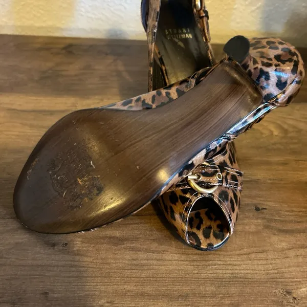 Stuart Weitzman pumps size 8 - Image 8
