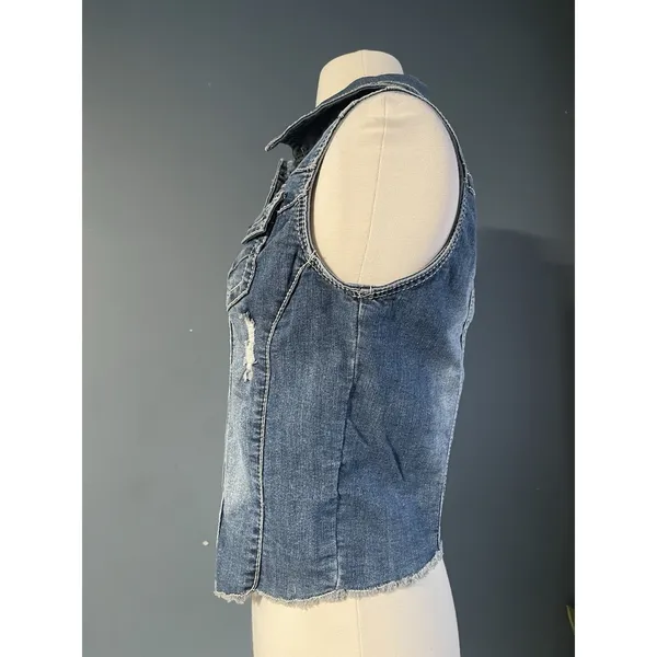 Maurices distressed blue denim Stretch Vest Women medium‎ sleeveless pockets - Image 3