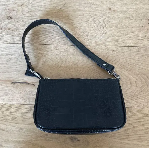 Urban Outfitters - Faux Croc Shoulder Bag in Black - Image 4