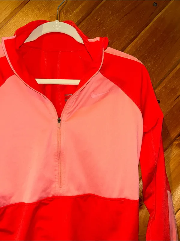 Nike Pro hyper warm shield half-zip athletic top in pink colorblock - Image 4