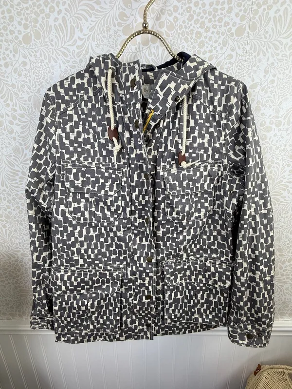 BODEN Gray and White Printed Canvas Heavy Utility Field Rain Jacket - Size - 6 - Image 2