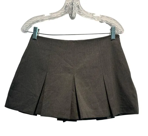 Zara box pleated mini skort skirt shorts gray size Small - Image 3