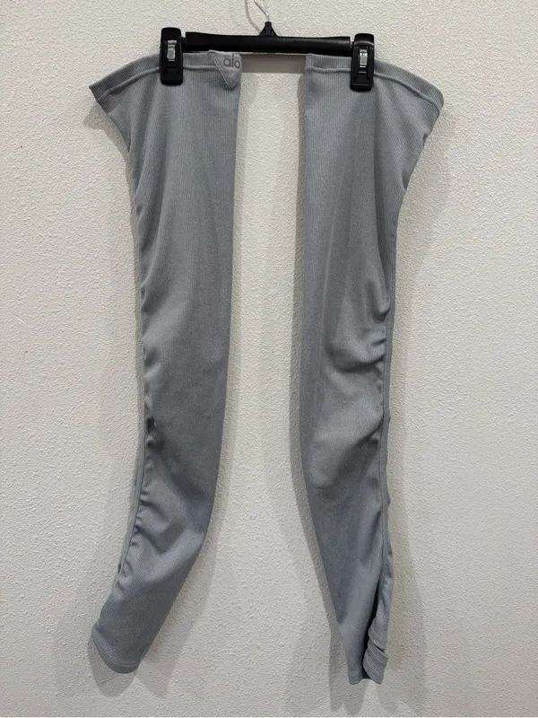 Alo Yoga Heather Gray Ribbed Ballet Leg Warmers Pilates Dance OS - Image 2