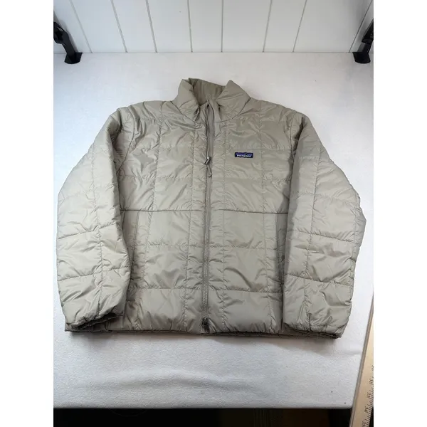 Patagonia Women's Light Gust Jacket Seabird Grey Large NEW ($250 Retail) - Image 2