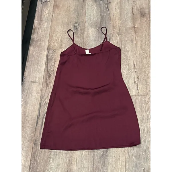 Forever 21 Womens Burgundy‎ Sleeveless Mini Dress size medium light weight - Image 3
