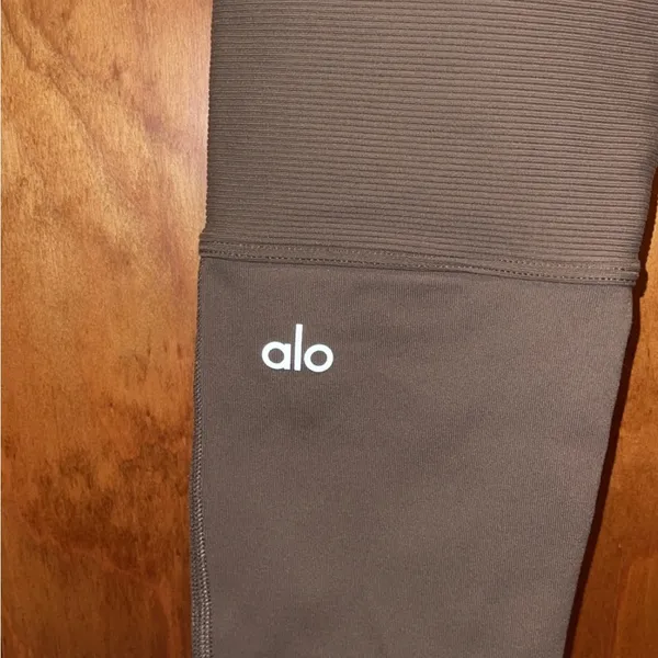 Alo Leggings - Image 3