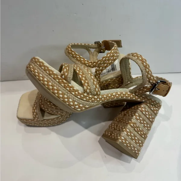 Dolce Vita Amira Square Toed Heel Platform Heels - Size: 9M - Image 2