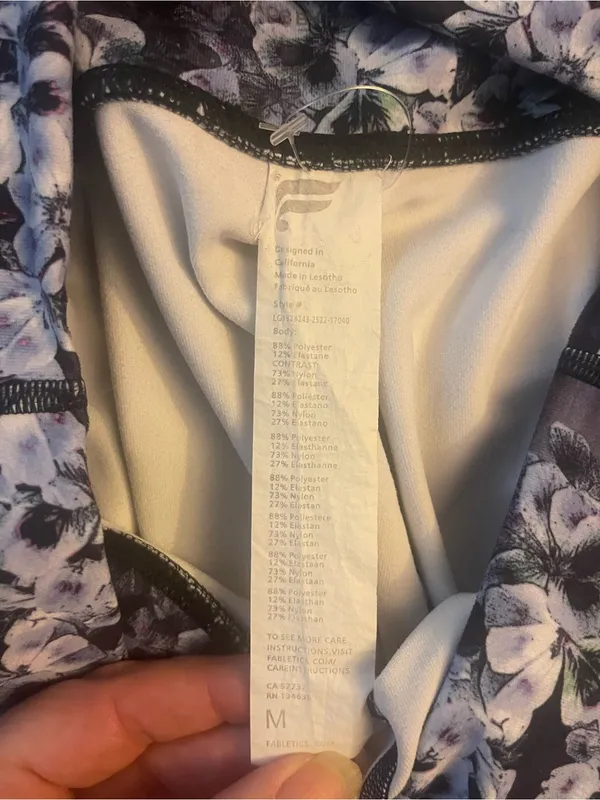 Fabletics Women’s Floral High Rise Ankle Leggings Black/White Size M - Image 3