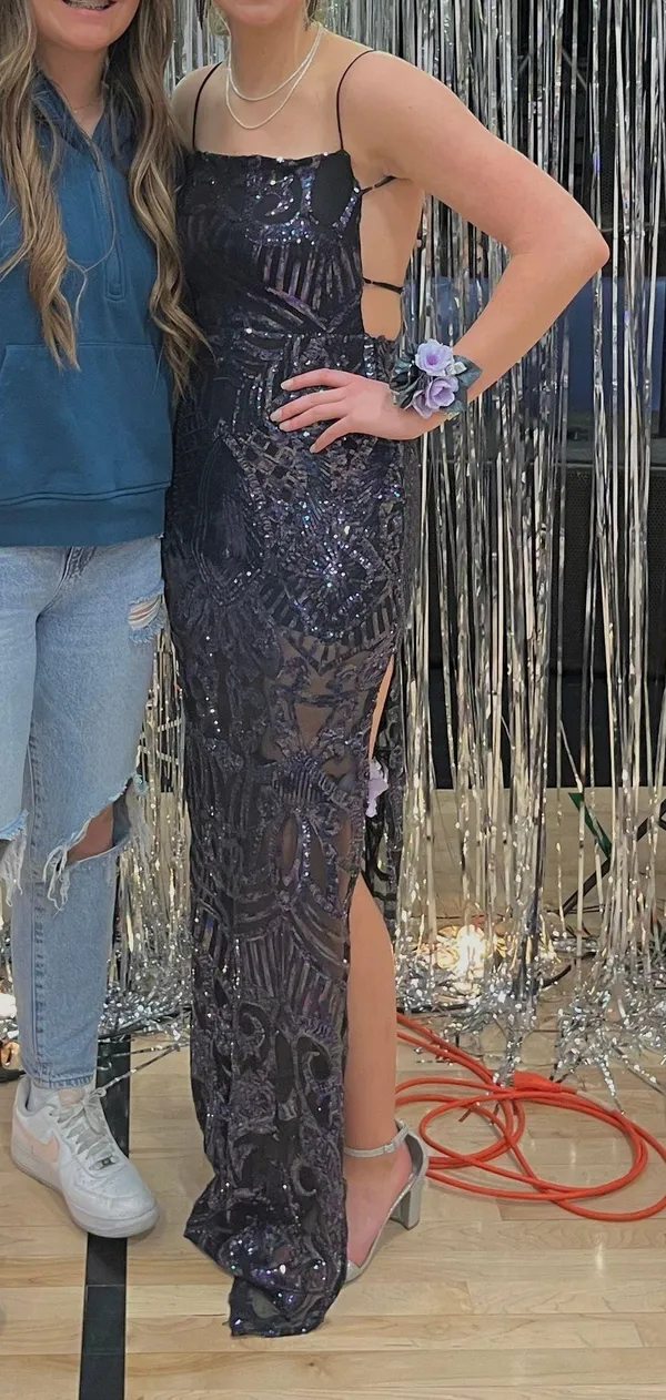 Black Sequin Prom Dress Size 2 - Image 4