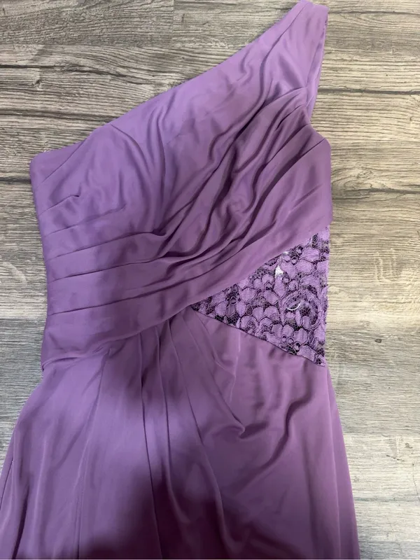 David’s Bridal Lavender One Shoulder Lace Bridesmaid Formal Gown Size 4 - Image 10