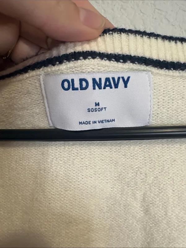 Old Navy so soft Cream V-Neck Sweater Tank with black contrast Trim M - Image 2