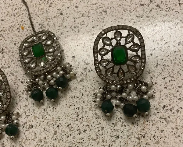 Green earrings - Image 4