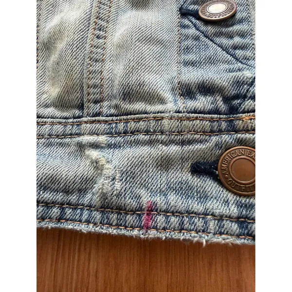 American Eagle Outfitters Light Wash Distressed Denim Y2K Vest Women L Blue - Image 3