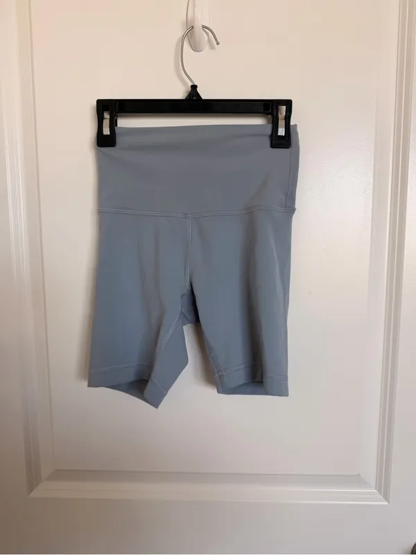 Lululemon Wunder Train High-Rise Short 6" Size 2 - Image 3
