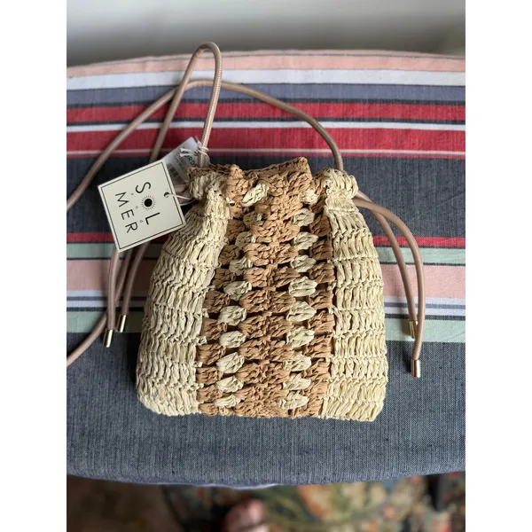 NWT XIIX Straw Bucket Bag Tan Woven Crossbody Coastal Resort Beach Boho - Image 2