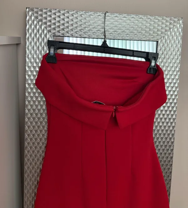 Aritzia dress in perfect condition  - Image 6