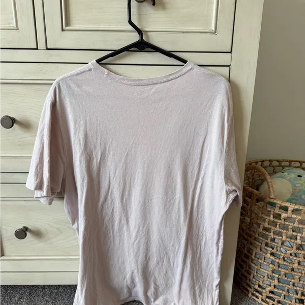 Old Navy Acadia Graphic Tee in Pastel Hues - Image 2