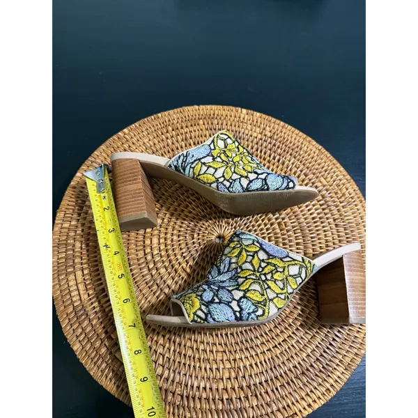 Crown Vintage Clara Embroidered Floral Block Heel Mules Yellow Blue 7.5M - Image 3