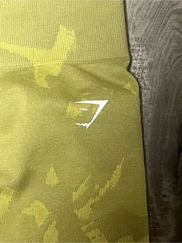 Gymshark Adapt Camo Seamless Leggings Savanna Green Medium M - Image 2