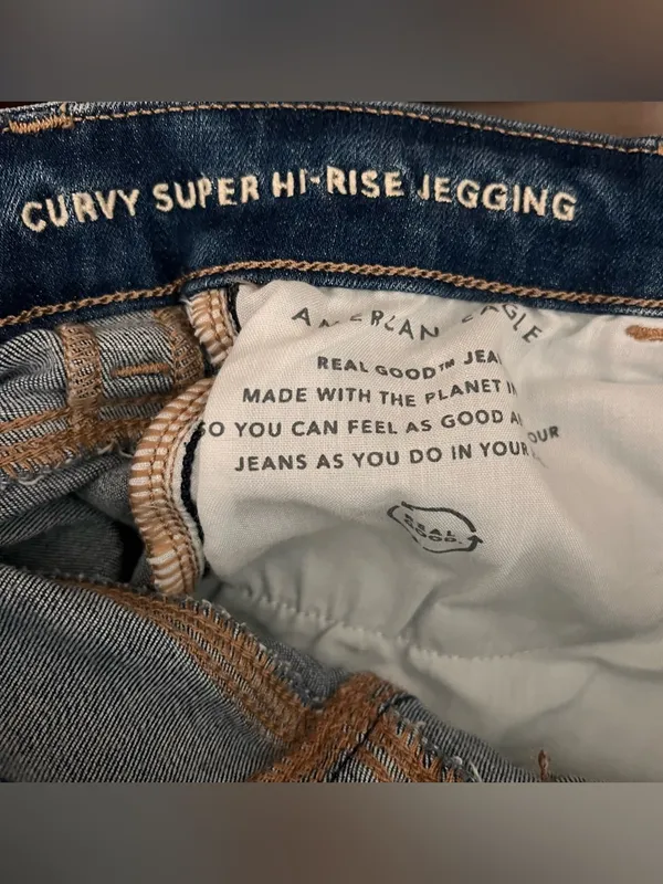 American Eagle Distressed Patched Curvy Super Hi Rise Jeggings Size 8 - Image 6