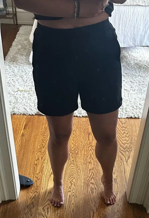Black Boyfriend Aritzia shorts - Image 4