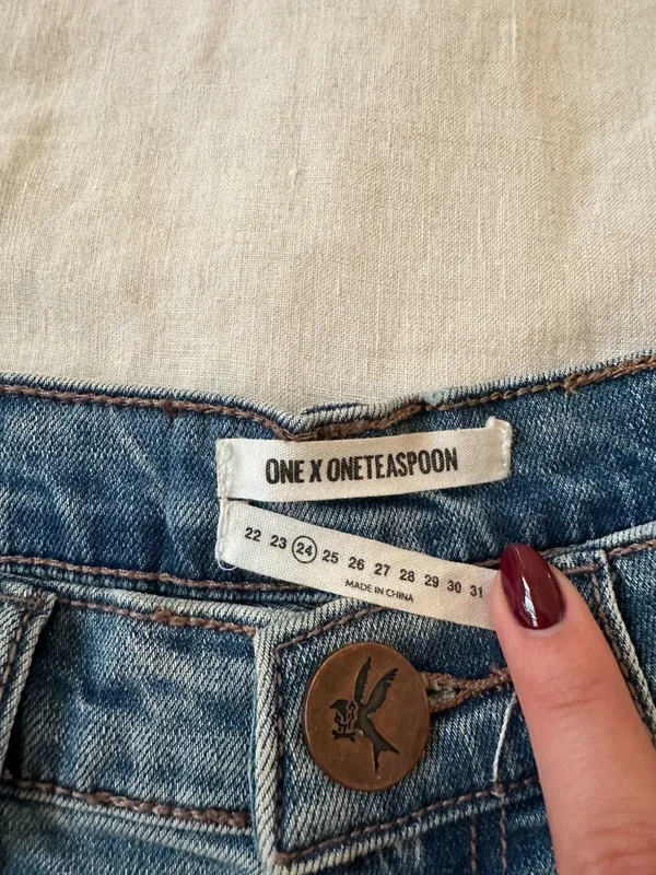 One x One Teaspoon Shorts - Image 3