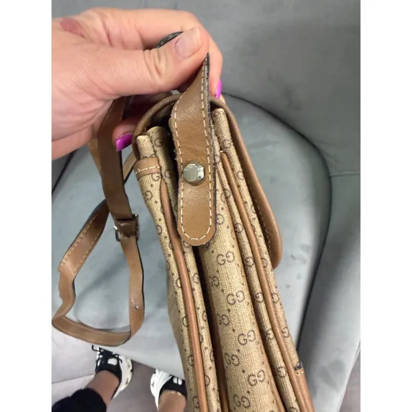 Micro GG gucci Web Stripe Flap Crossbody Bag | Tan Leather & Beige Canvas - Image 4