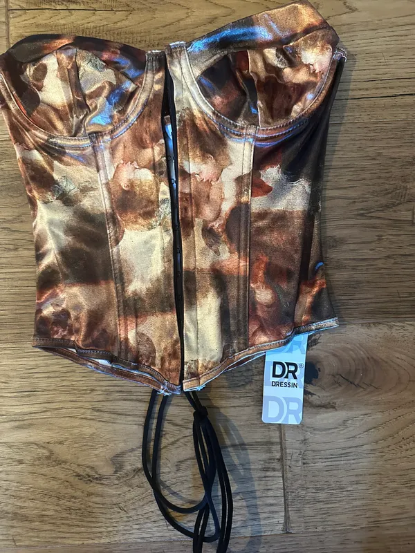 Brand New XS Corset Multiple - Image 2