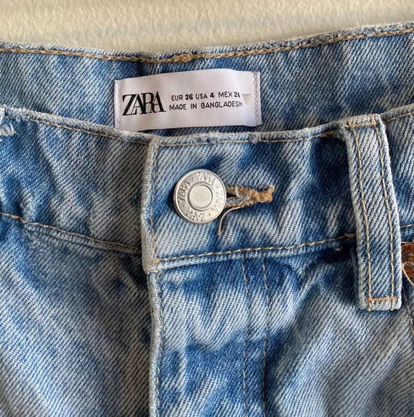 ZARA Relaxed Baggy Fit Jeans - Image 4