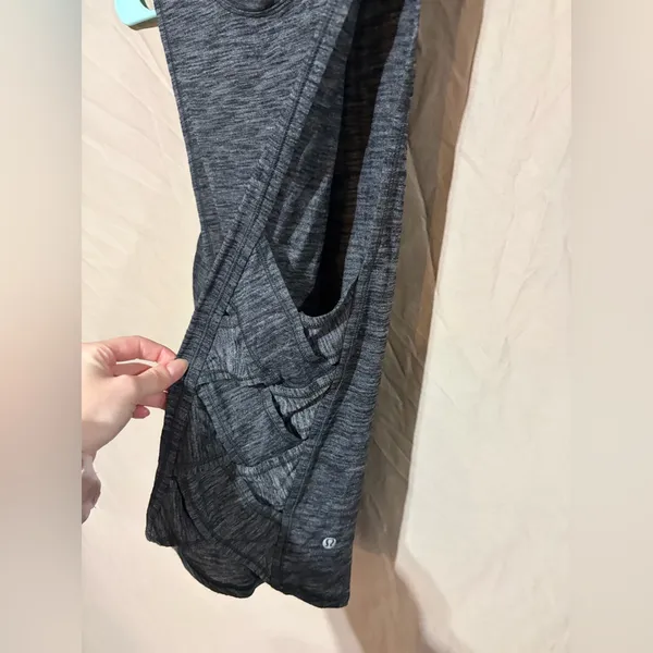 Lululemon tank top - Image 3