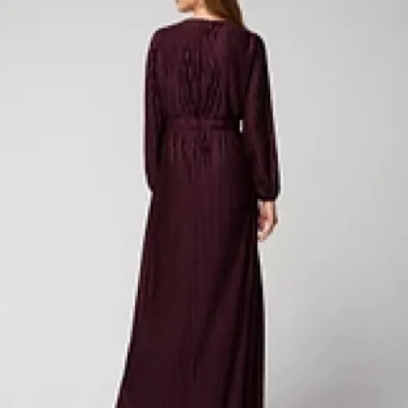 White House | Black Market NWT Sz 0P Burgundy Pleated Cutout‎ Maxi Dress w. Chain Orig Price $250 - Image 3