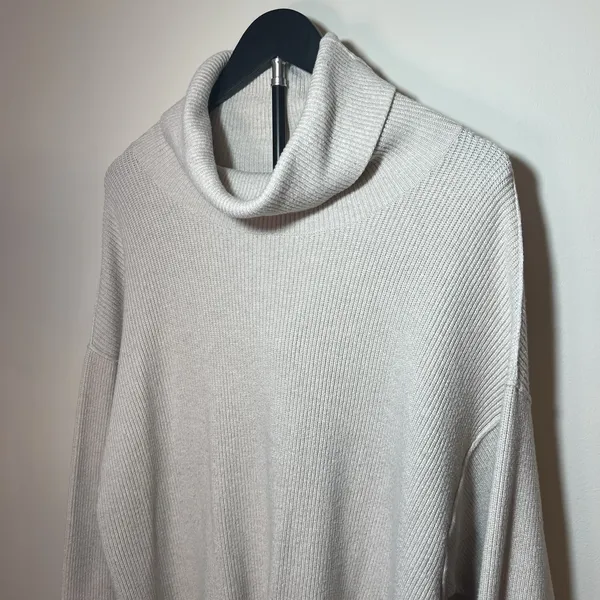 Free People Softly Structured Turtleneck‎ Sweater S Cream Oversized - Image 3