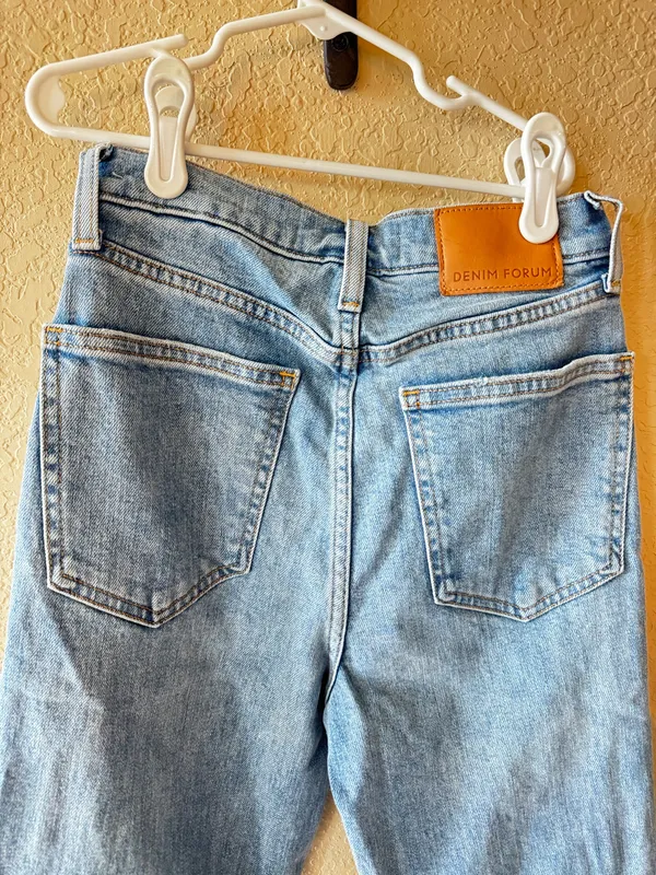 Aritzia Denim Forum Jeans Arlo High-Rise Straight - Image 3